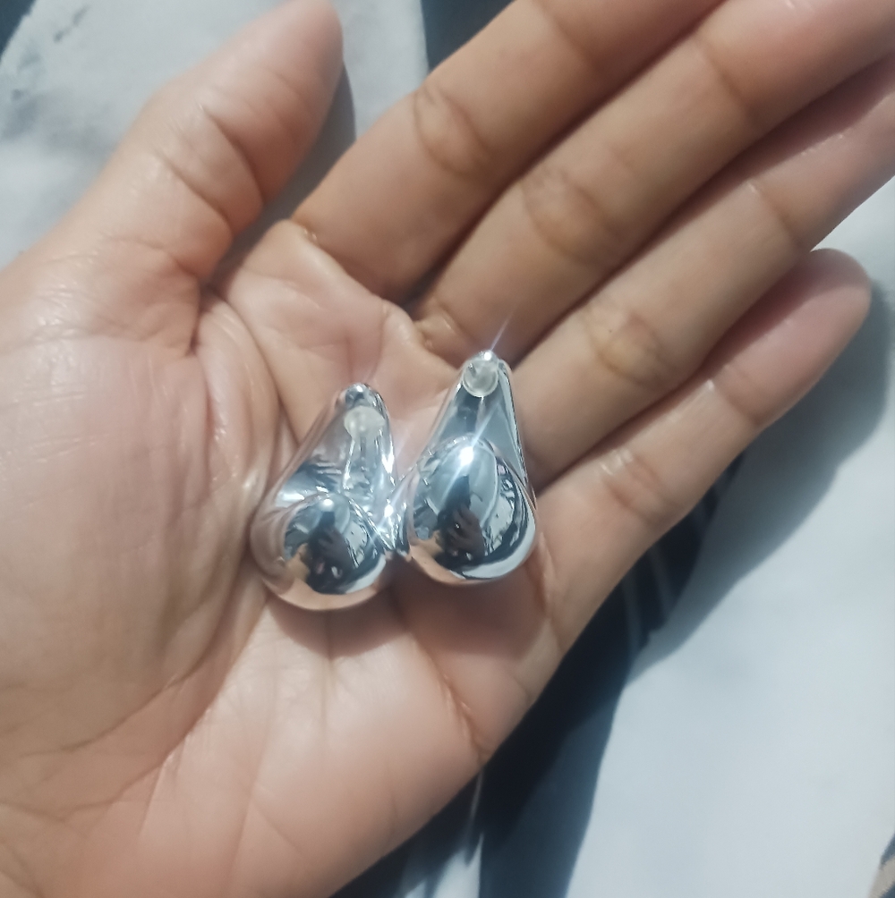 Women Fashion Silver Drop Stud Mid Earrings - Picture 6 of 8